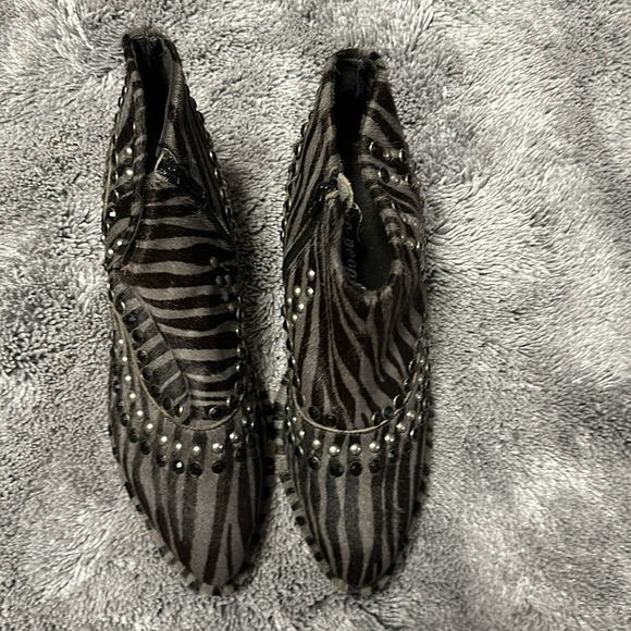 Free People short cow hair booties side zippers and beaded detailing - Picture 4 of 8